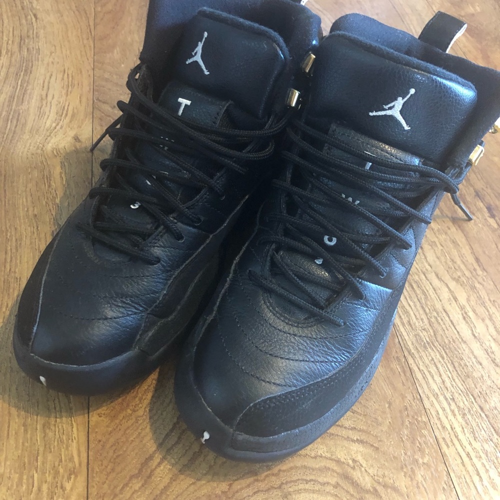 Jordan 12 - Picture 3 of 4